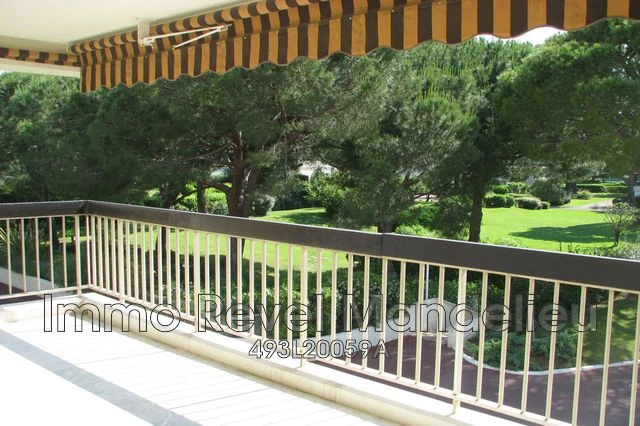 Appartement Mandelieu-la-Napoule Bord de mer,  Location saisonnière appartement  2 pièces   55&nbsp;m&sup2;