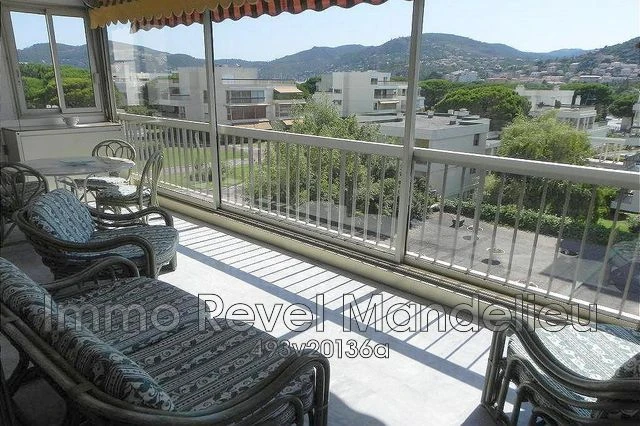 Appartement Mandelieu-la-Napoule Bord de mer et golf,   achat appartement  2 pièces   49&nbsp;m&sup2;